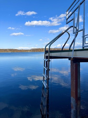 Будинок з власним пляжеи на берегу «Закарпатського Моря» - фото 1