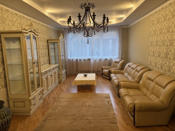 Будинок 2х поверхи Росвигово вулиця Набережна Мукачево