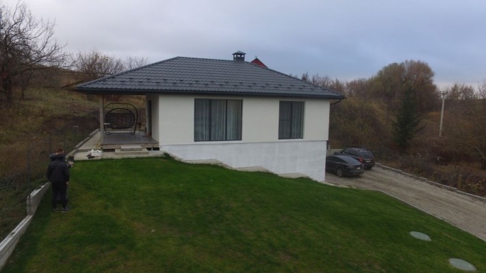 Продам готовий Будинок,  з сучасним ремонтом та меблями - фото 1