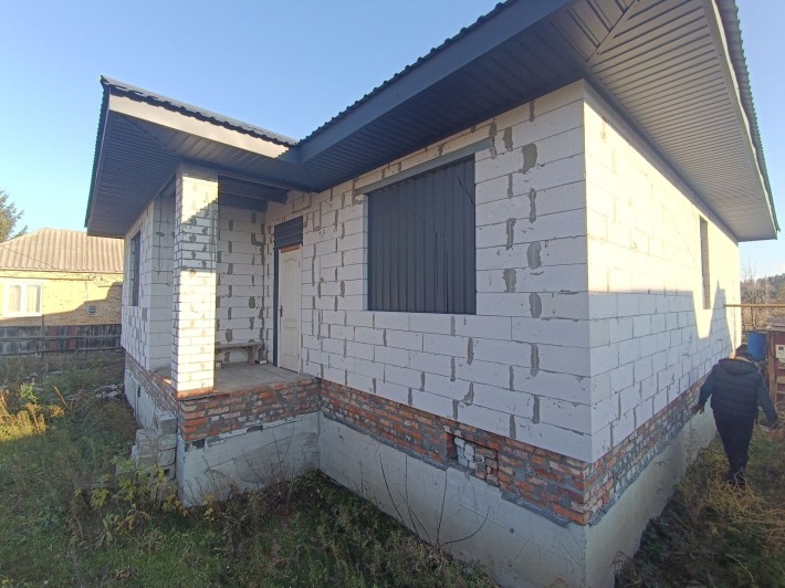 Недобудова зі своїм берегом район ринку - фото 1