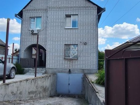 Продам дом в Новомосковске Самар