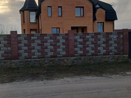 Продам будинок в м. САРНИ Сарни