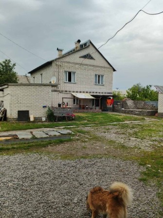 Цегляний двоповерховий будинок з промисловим приміщенням - фото 1