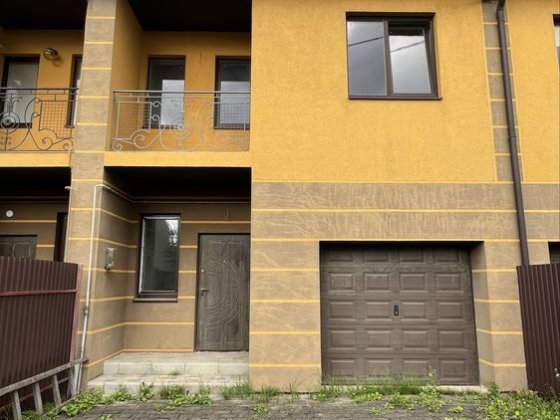 Продається сучасний будинок котеджного типу Стрый