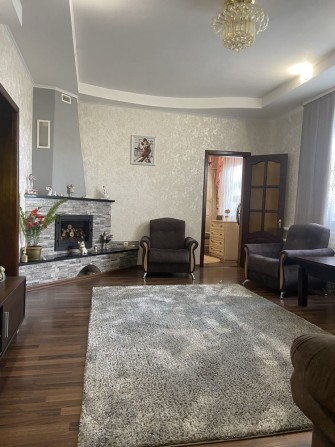 Продам будинок + комерція біля водойми, 5 кімнат, гараж на 2а/м - фото 1