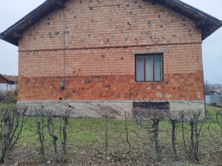 Продам терміново будинок з власною землею - фото 1