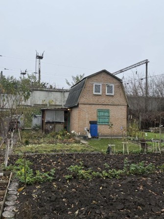 Дача з будинком в тихому місці - фото 1