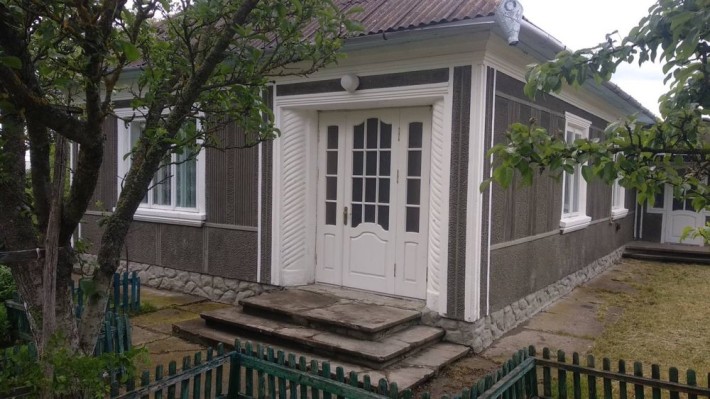 Продається житловий будинок в Хотині - фото 1