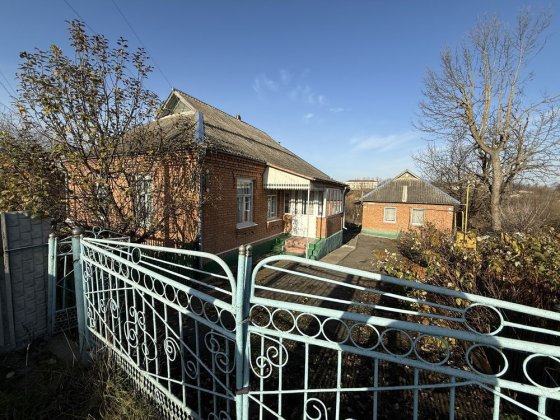 ТЕРМІНОВИЙ продаж добротного цегляного будинку Хмельницкий