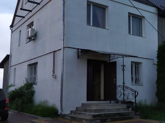 Продається пів будинку, село Городецьке Умань