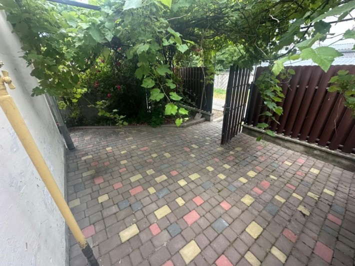 Будинок утеплений з ремонтом, є гараж. Вигідна пропозиція! 24633 - фото 1