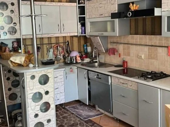 Терміново! Продам будинок з готовим ремонтом • ID 3375 Хмельницкий