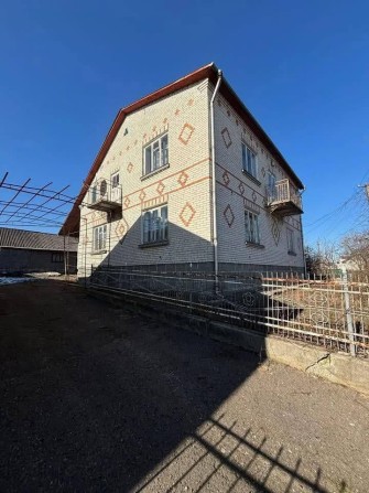 Продається будинок поруч з м. Шептицький - фото 1