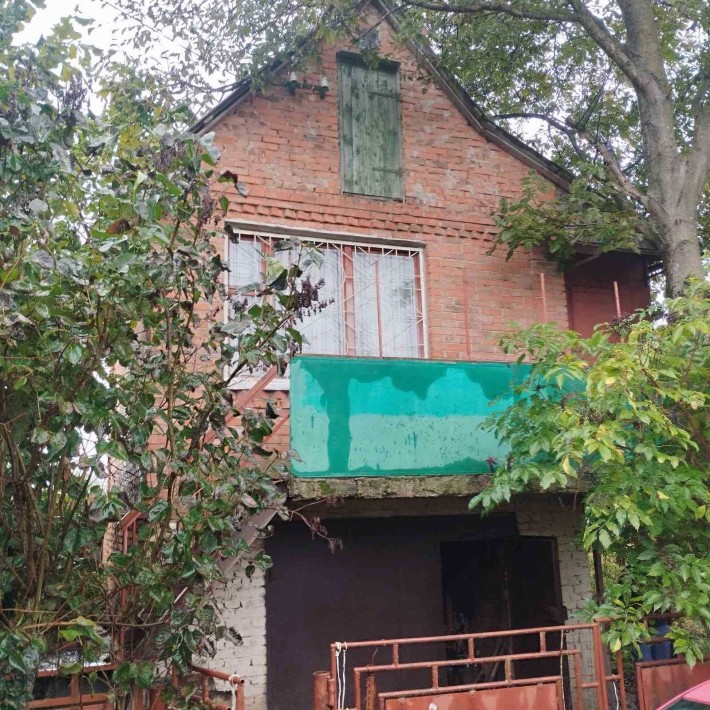 Дачний будинок з місцевою пропискою - фото 1