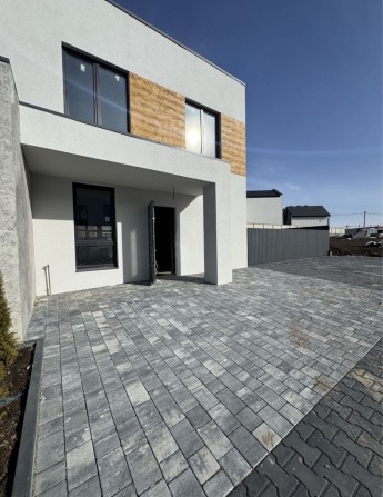 Продаж сучасного котеджу - фото 1