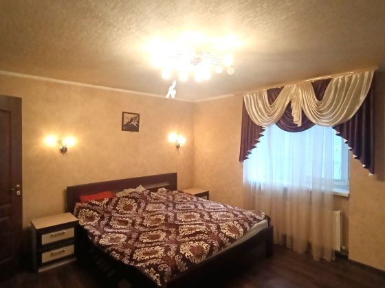 Будинок р-н Тополь в.Дружби Никополь