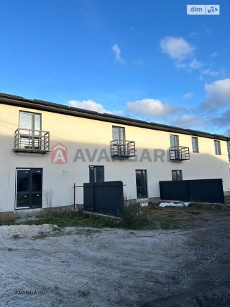 Продаж нового таунхауса в Агрономічному — топова локація за озером - фото 1