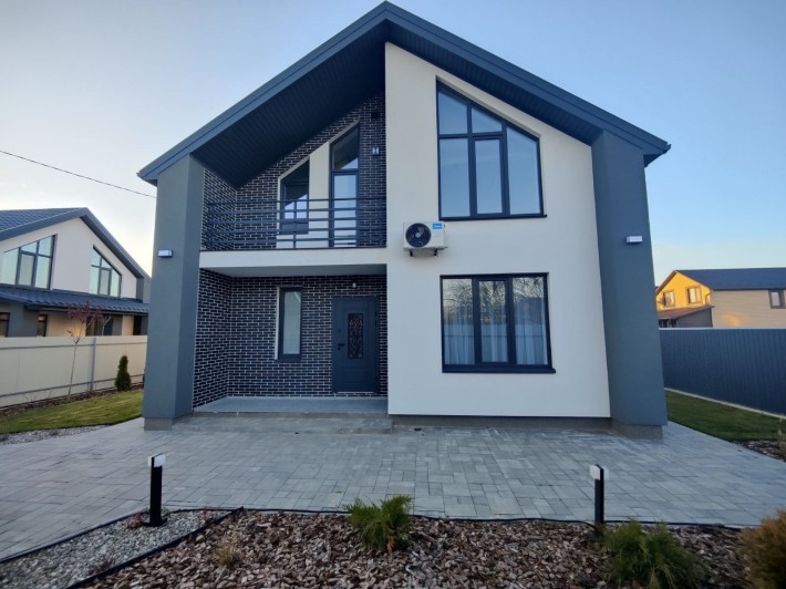 Продаж сучасного двоповерхового будинку - фото 1