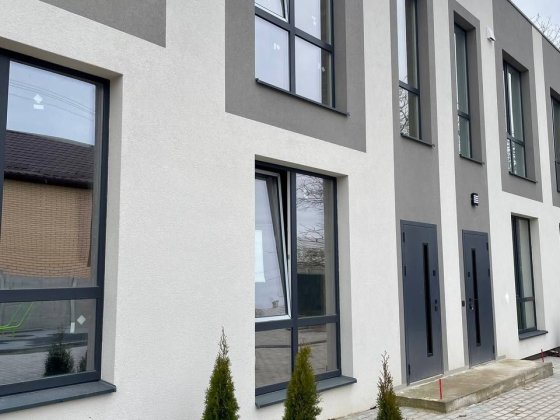 Продаж двоповерхового таунхаусу Зарванці