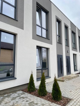 Продаж двоповерхового таунхаусу - фото 1