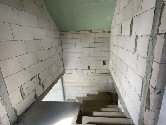 Просторий будинок у спокійному районі. Закрита територія 28810 Хмельницкий