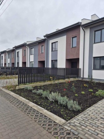 Продаж таунхаус  с Боратин - фото 1