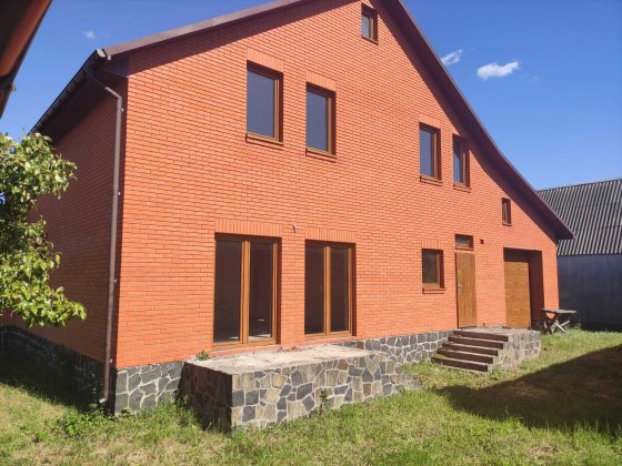 Новий та якісний будинок, земельна ділянка 0,22 га, р-н с. Боратин! Боратин