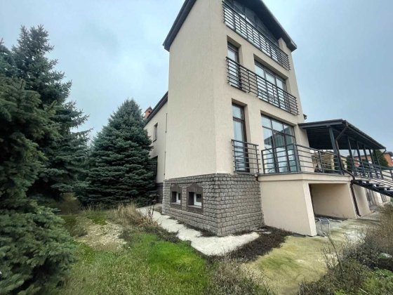 Продам современный дом в районе Подгородного Підгородне