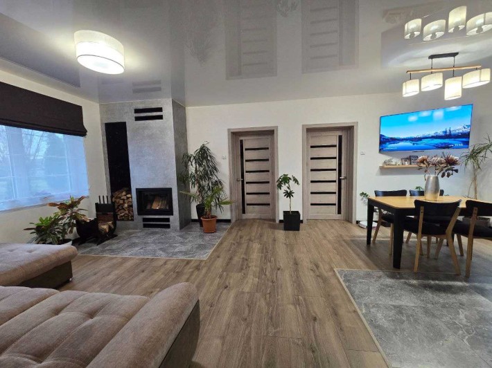 Продам загородный дом с новым ремонтом Обуховка СТ "Изумруд" купить - фото 1