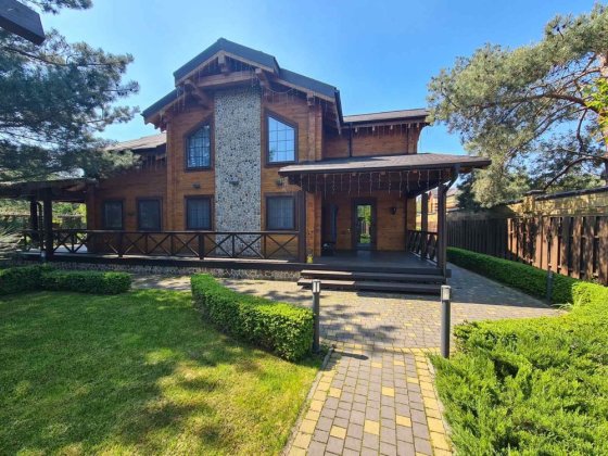 Продам дом в Обуховке сосновый лес,река(пляж) Обуховка