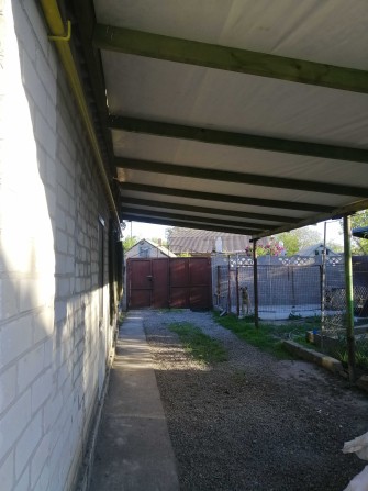 Подам будинок на 2 Синельникове Дніпропетровської області - фото 1