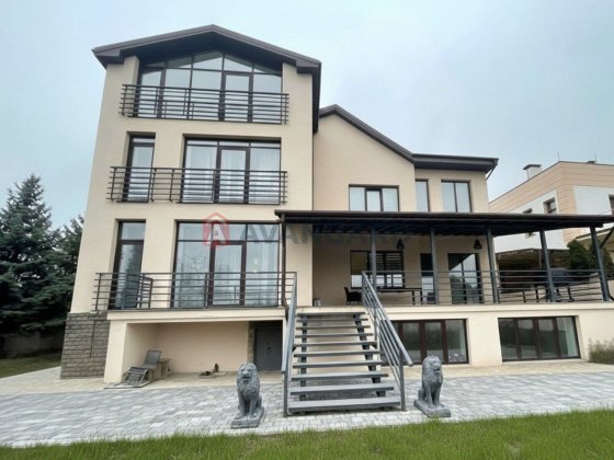 Елітний будинок у Підгородньому, Єрмолаївка. Підгородне