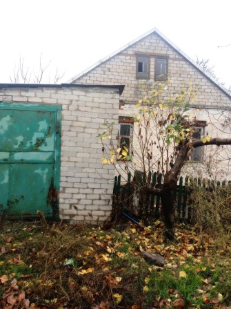 Продам будинок в КПК Дніпровське з усіма  комунікаціїями. - фото 1