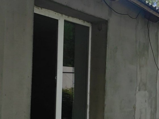 Продам будинок в Новомиколаївкі  зі усіма комунікаціїями Верхнеднепровск