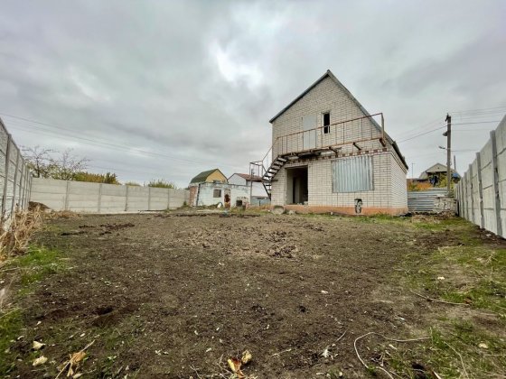 Продам садовий будинок Підгородне