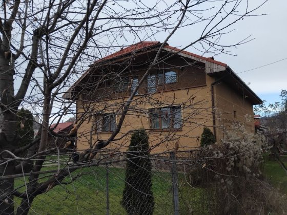 Продаю гарний будинок у затишному місці Свалява Закарпатської області Свалява