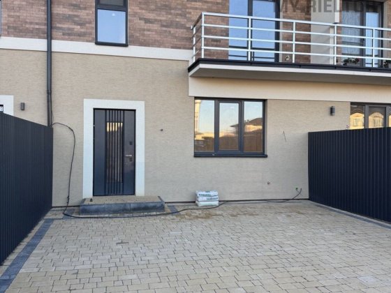 Продаж будинку у котеджному мыстечку NEW VILLAGE Сторожниця