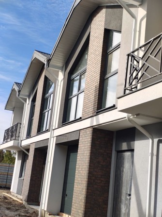 Дуплекс на здачі з великою ділянкою ! - фото 1