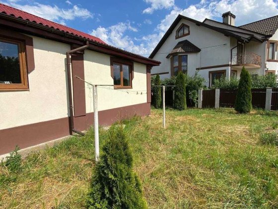 Будинок із Частковим ремонтом! 5-хв до міста! Угорники Угорники