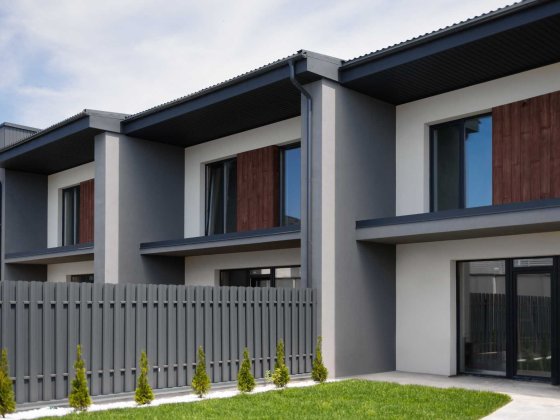 Таунхаус з власним подвір'ям - 10 хвилин до ТРЦ VELES MALL! Вовчинець