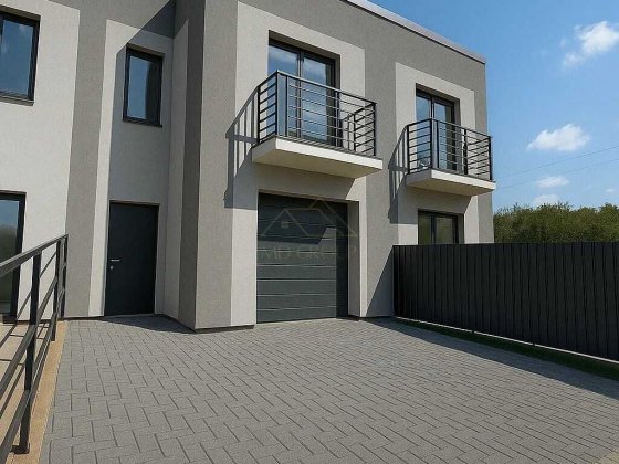 Продаж ГОТОВОГО до ремонту таунхауса з видом на Вовчинецькі гори Волчинец