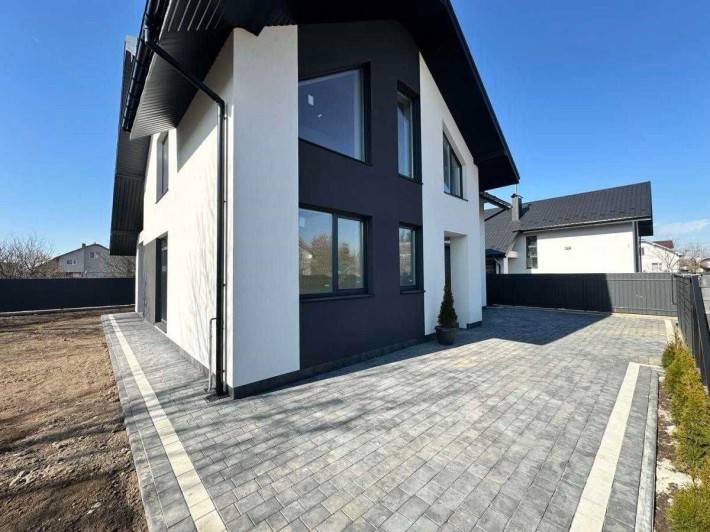 приватний будинок готовий до ремонту в с.Крихівці - фото 1