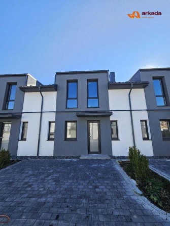 Терміновий продаж  двохповерхового танхаусу, c. Крихівці - фото 1