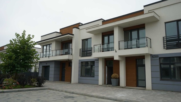 Продається таунхаус 121,9м² з власним двориком у Вовчинцях - фото 1