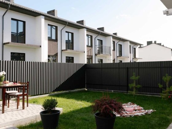 Таунхаус з повністю ПРИВАТНИМ ДВОРОМ! Криховцы