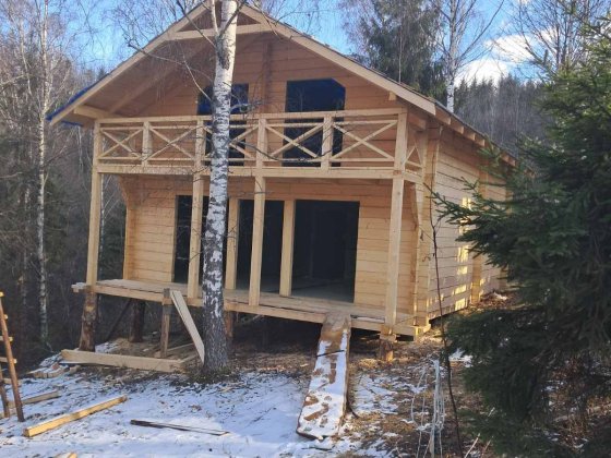 Дерев'яний будинок на розбір. Косов