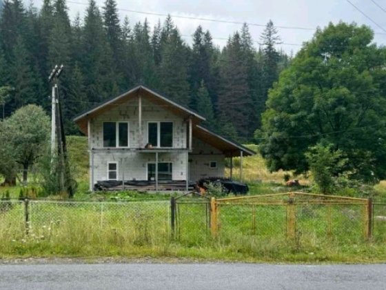 Продаж 2-поверхового будинку з ділянкою на 46 соток Татарів