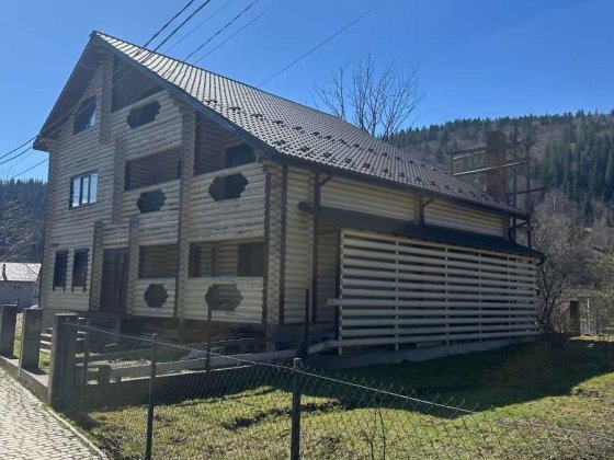 Продам Будинок з деревяного Зрубу 274 м² с. Татарів Татарів