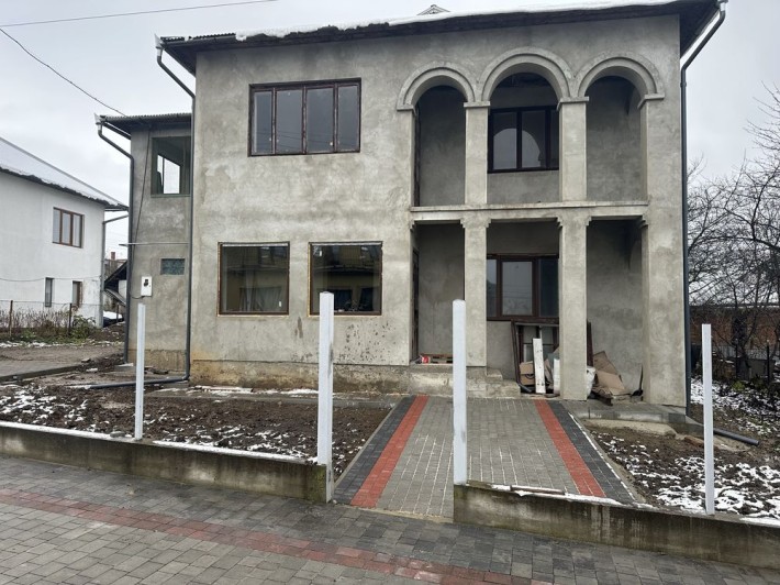 Будинок або дві квартири. Снятин, Вишенського - фото 1