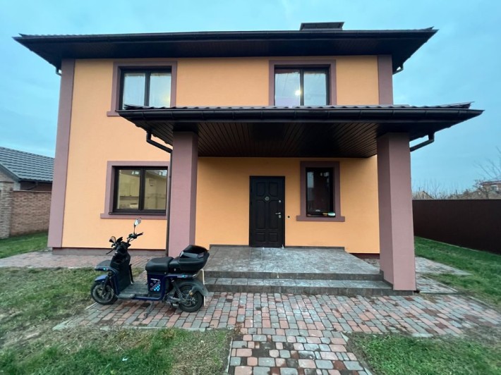 Двоповерховий будинок 160 м²/8соток з ремонтом та меблями. БЕЗ КОМІСІЇ - фото 1